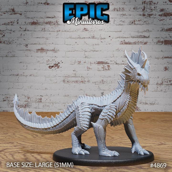 3D Printable Guard Drake Silver / Legendary Dragon / Mountain
